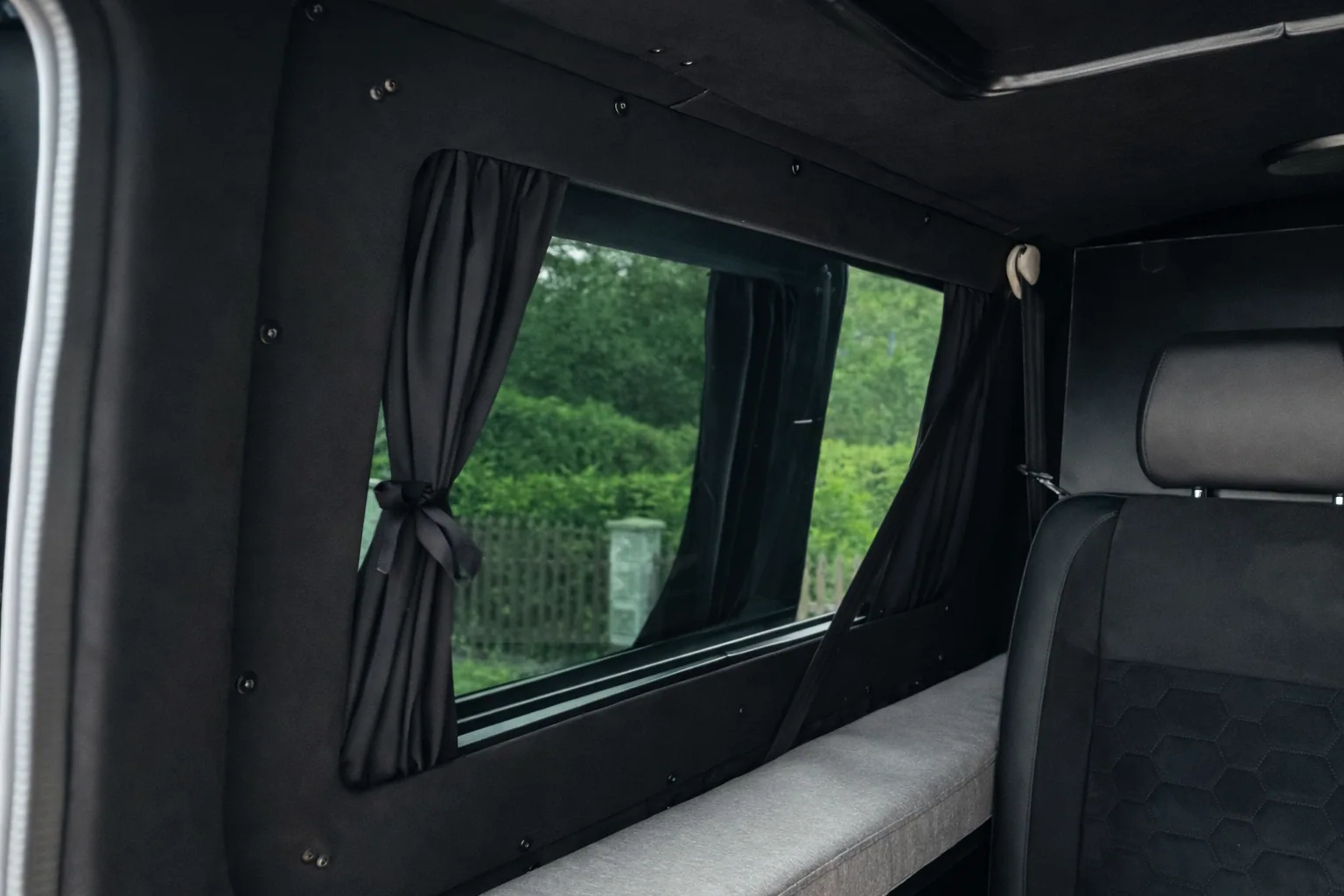 VW Transporter T6 SWB — Ausbau-Foto 7